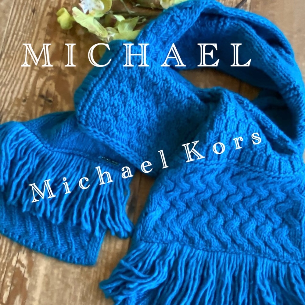 MICHAEL Michael Kors Teal Multi Knit Scarf